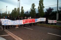 Protestes a la UAB a primera hora del matí