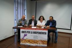 Els fusterians presentant l'Aplec del Puig