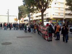 Concentració a la comissaria de les Corts