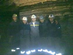 Cinc miners tancats en una mina de la Franja en lluita per la feina