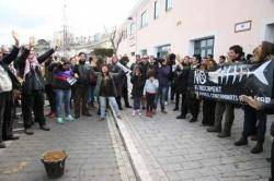 Un centenar de persones contra els abocaments de mercuri a Maó