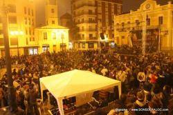 La plaça de l'ajuntament de Burjassot s'omplí amb la celebració del concert Font: Sons de Xaloc