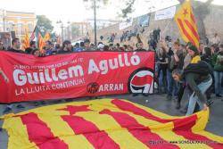 Capçalera de la manifestació abans de la seua eixida Font: Sons de Xaloc