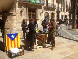 Parada informativa de Conca per la Independència a Montblanc