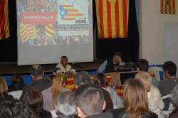 Quim Casas i Lluís Ballús presentant l'Assemblea de Guardiola i Cerdanyola (Berguedà)