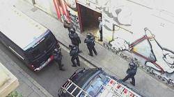 La policia autonòmica desallotja el Casal Popular de Gràcia