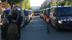 Assetjament policial cap als manifestants deurant la marxa del 1r de Maig