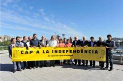 Presentació de la cadena cap a la independència