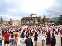 La Cadena Humana envolta la muralla de Montblanc 20.07.2013