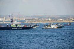 Una patrullera de la Guárdia Civil fuig persseguida per la policia gibraltarenya