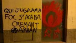 La pintada a la façana de la seu del PP a Palma
