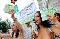 Les llibertats als EEUU: una dona és condemnada a 10 dies de presó per fer topless