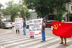 Acció davant la seu del PRD a Jalisco