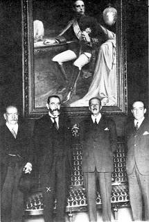 Imatge de l?any 1924: Presa de possessió del nou governador civil de Barcelona Sr. Milans del Bosch.  D?esquerra a dreta, Alfons Sala (Pres.Mancomunitat), Carlos de Lossada (X), fins aleshores governador civil, el segueix Joaquim Milans dels Bosch i Dariu