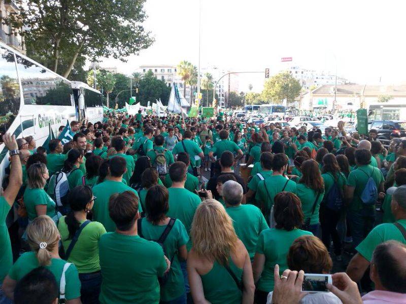 Unes 60.000 persones s'han manifestat a Palma