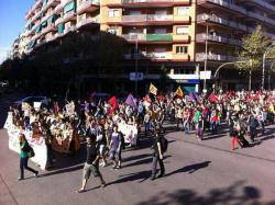 Estdiants de la zona Universitària en manifestació cap a la plaça Universitat