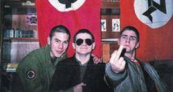 Imatge d'alguns dels neonazis condemnats per assassinat a Sònia Rescalvo que ja estan en llibertat