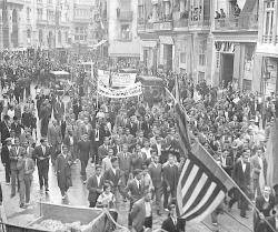 Imatge de la manifestació del 9 d'Octubre de 1933 a València