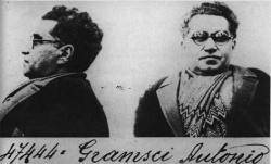 Antonio Gramsci, teòric italià del marxisme, que morí després d'anys de ser empresonat per l'Estat feixista