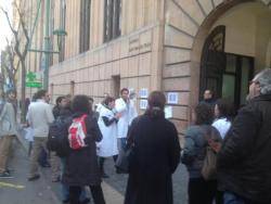 acció de protesta contra el procés de privatització de la sanitat, que a Tarragona han batejat amb el nom de "teclarització"