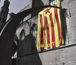 Estelada al Fossar amb les sigles MDT