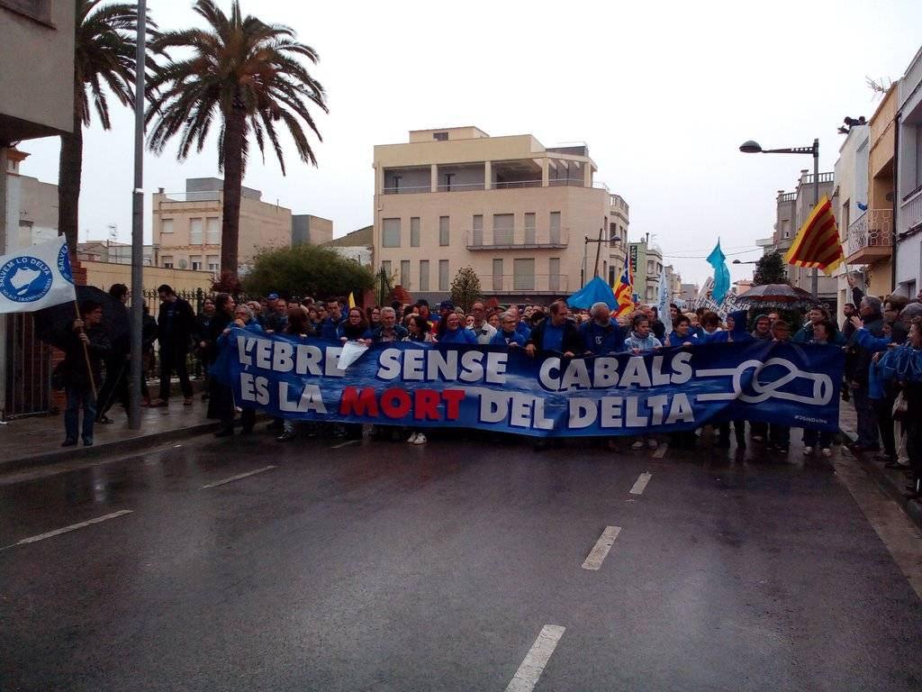 Pancarta de la capçalera de la manifestació de la PDE