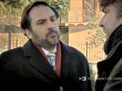 Imatge de l'actor Alfonso Bayard interpretant un paper a la serie "La Riera"  