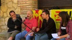 Un moment de la presentació a la plaça de l'Ajuntament de Biar