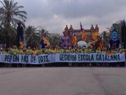 Unitat en defensa de l'escola en català, contra la llei Wert i les retallades