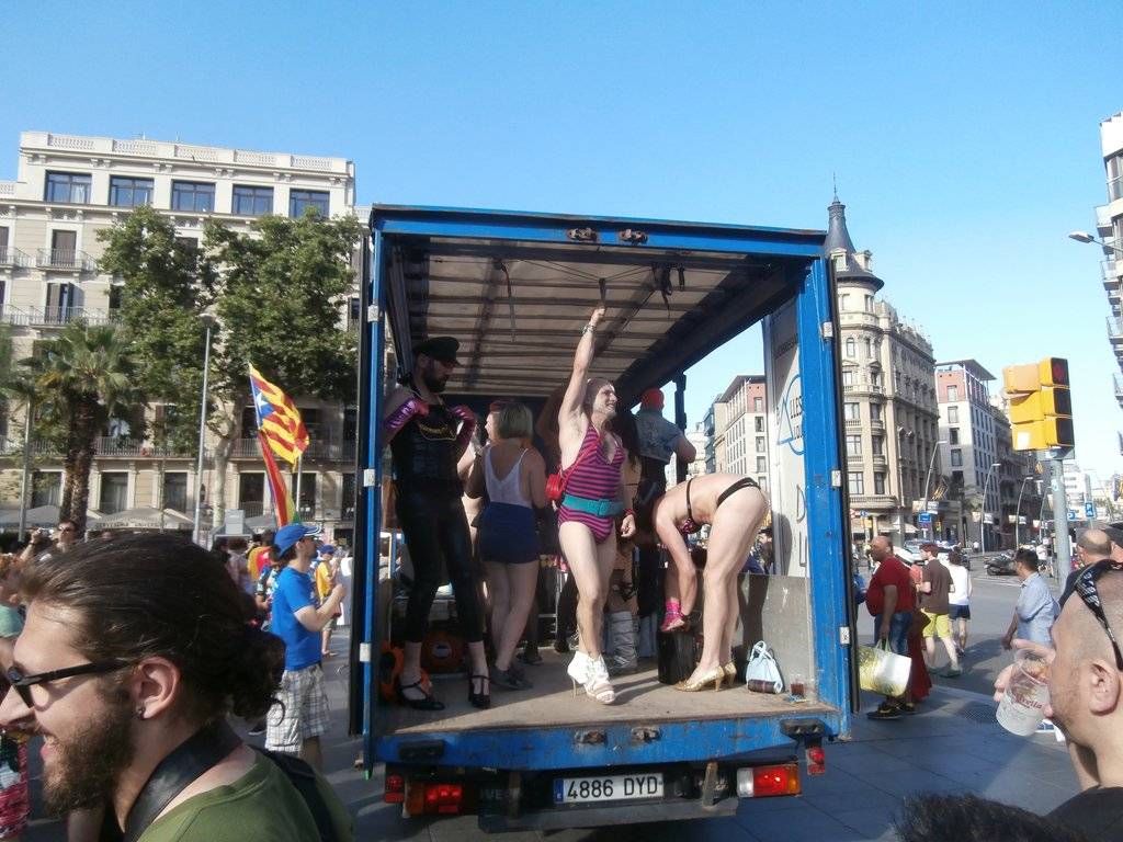 Manifestació del 28J a Barcelona, per l'alliberament lèsbic, gai, bi, trans i intersex