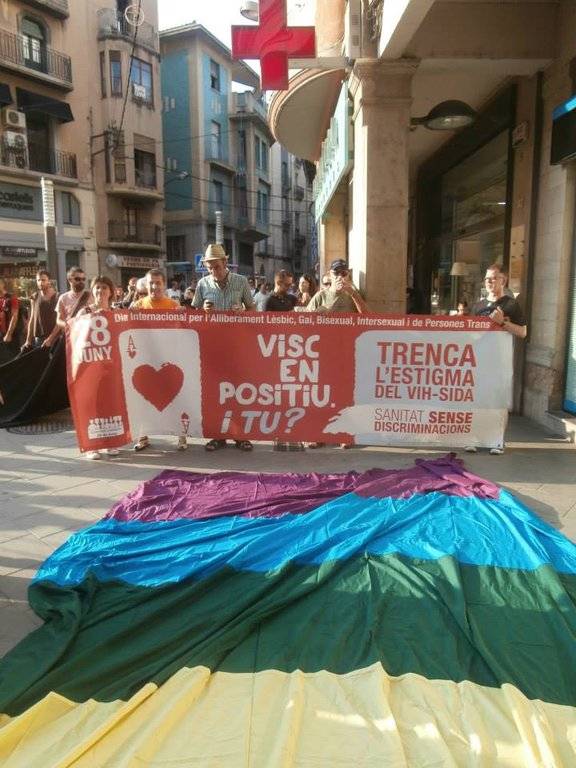 Manifestació del 28J a Tortosa, per l'alliberament lèsbic, gai, bi, trans i intersex