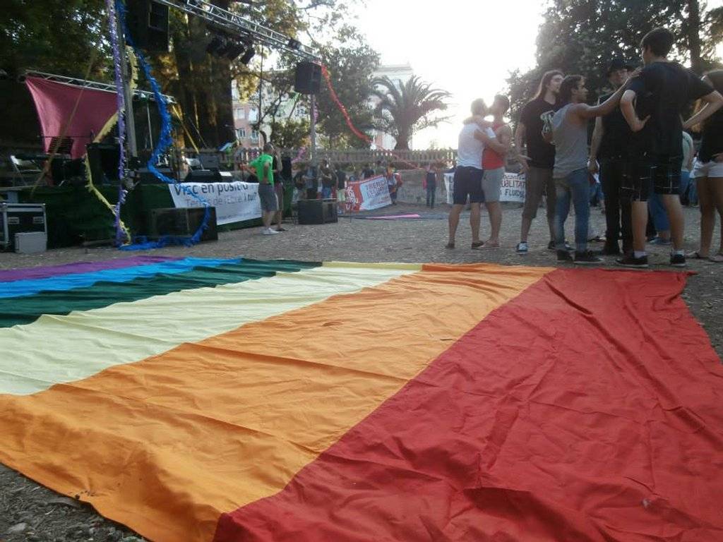 Manifestació del 28J a Tortosa, per l'alliberament lèsbic, gai, bi, trans i intersex