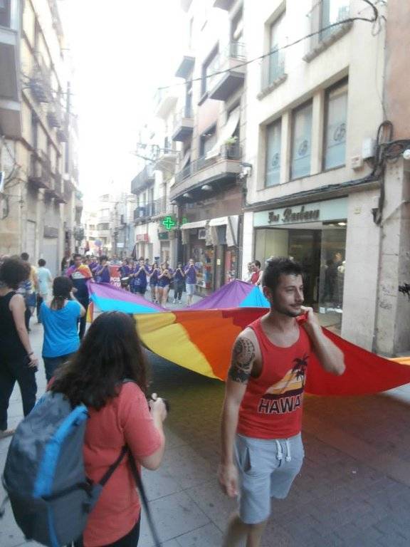 Manifestació del 28J a Tortosa, per l'alliberament lèsbic, gai, bi, trans i intersex