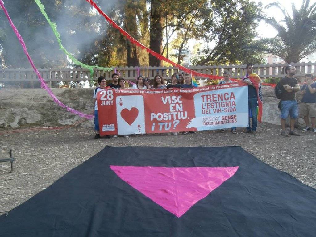 Manifestació del 28J a Tortosa, per l'alliberament lèsbic, gai, bi, trans i intersex
