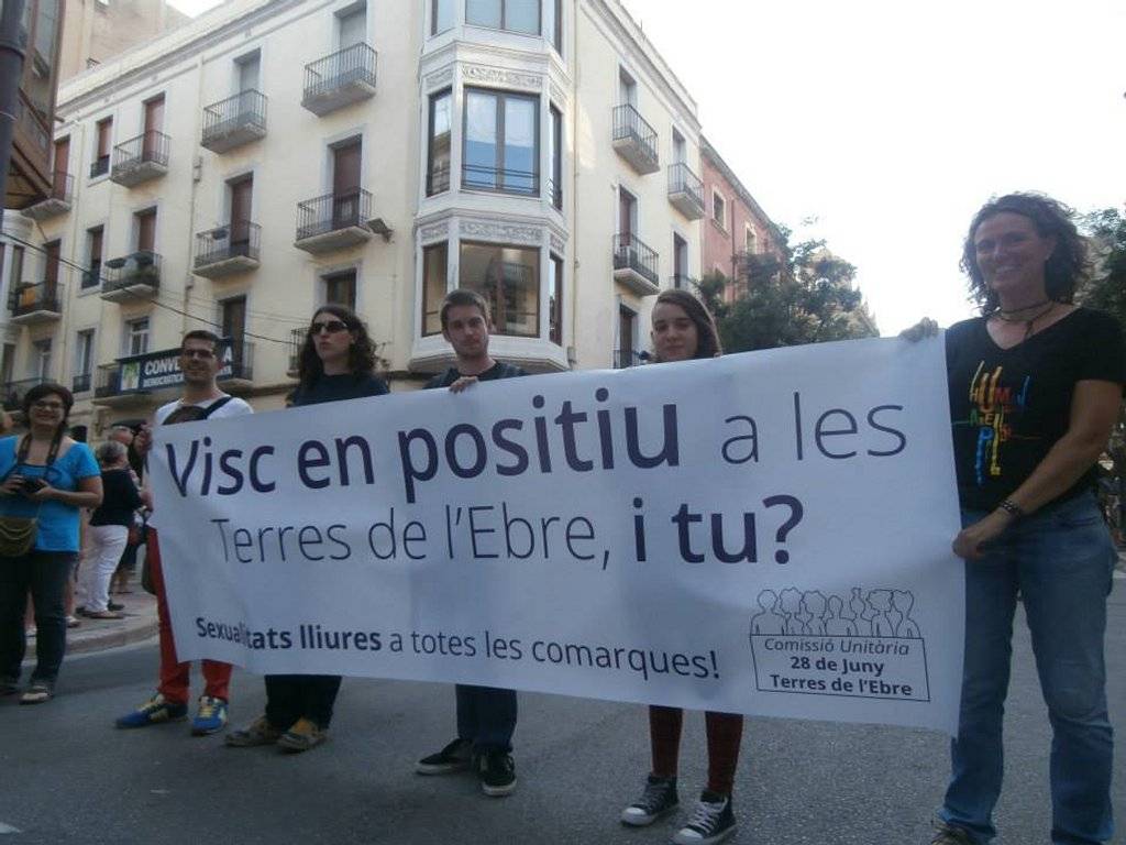 Manifestació del 28J a Tortosa, per l'alliberament lèsbic, gai, bi, trans i intersex