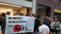 Noves protestes en defensa del cinema Niza