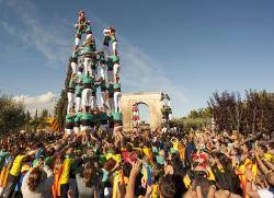 Castells al llarg dels 11 quilòmetres de la "V" a partir de les 17:14 hores