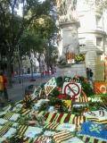 Ofrena al monument a Rafael Casanova de Barcelona
