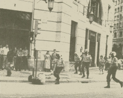 Càrregues policials al carrer Fontanella de Barcelona durant la Diada de 1990