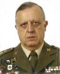Lany 2012 l'Asociación de Militares Españoles (AME) i el coronel Francisco Alamán Castro reclamaven la intervenció de l'exèrcit a la Comunidad Autónoma de Cataluña