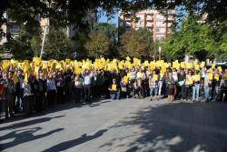 Un grup de veïns preparats per fer la Gigaenquesta