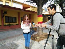 La concentració convocada per la militant de DN Ana Castillo va reunir tres persones a Cardedeu