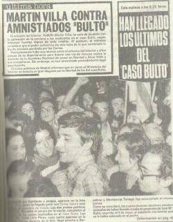 Portada del diari vespertí Catalunya Express del 12 de novembre de 1977 on s'informa de les intencions de Martin Villa i de l'arribada a Barcelona dels independentistes recentment alliberats (a la fotografia es pot veure l'Àlvar Valls i Josep Lluís Pérez)