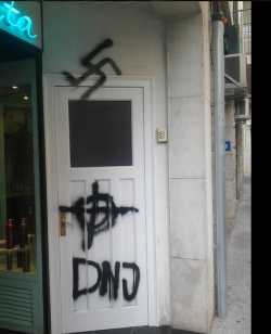 Dues setmanes la seu de la CUP Figueres ja va patir un atac feixista similar per part de les joventuts del partit neonazi Democracia Nacional
