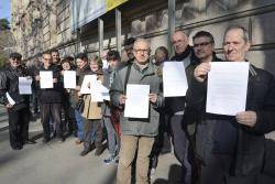 Més de 600 persones comencen la campanya dautoinculpacions pel 9N al TSJC (23-12-2014)