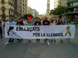 Enllaçats per la Llengua