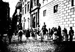 La policia a la plaça Sant Jaume davant de l'ajuntament el 21-1-1919 a on s'hi havien reunit els representants de la Mancomunitat, vigilant que no es concentrin grups de catalanistes (Foto del Dia Gráfico)