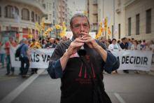 Manifestaci&oacute; pels carrers de Val&egrave;ncia (25 d'Abril)