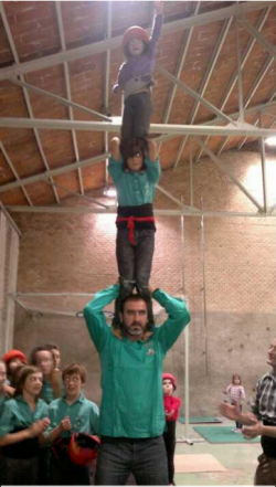 Fa un parell d'anys Cantona va participar en un assaig casteller (fotografia: Castellers de Vilafranca)