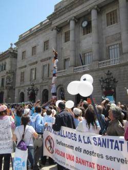 La Marea Blanca aplega milers de persones a Barcelona en defensa de la sanitat pública